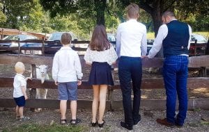 Davida, vagyis d’Elhougne Viktória gyermekei és férje. 