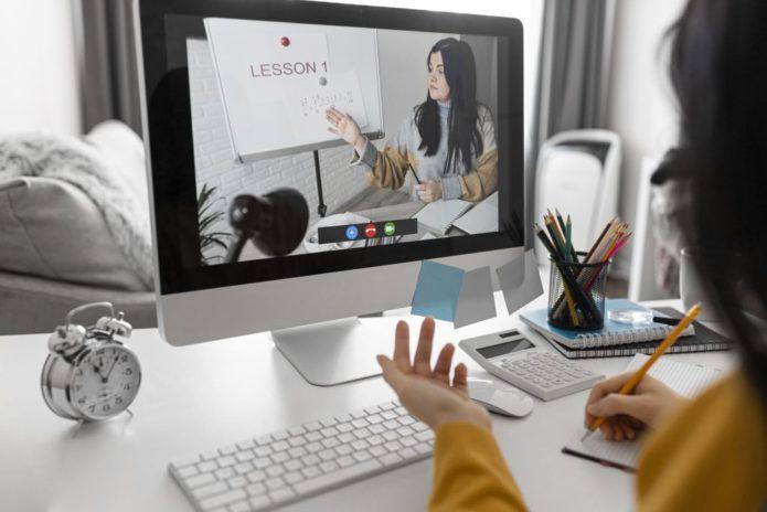 online edukáció
