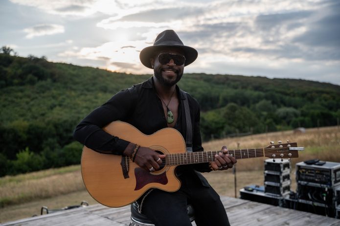Kevin Davy White