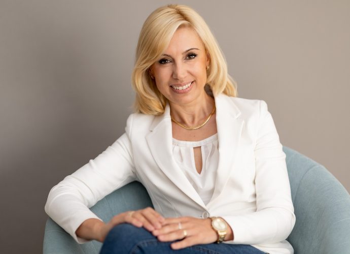 Dr. Pallagi Edina