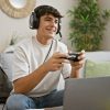fiatalok gamer, számítógép, virtuális tér