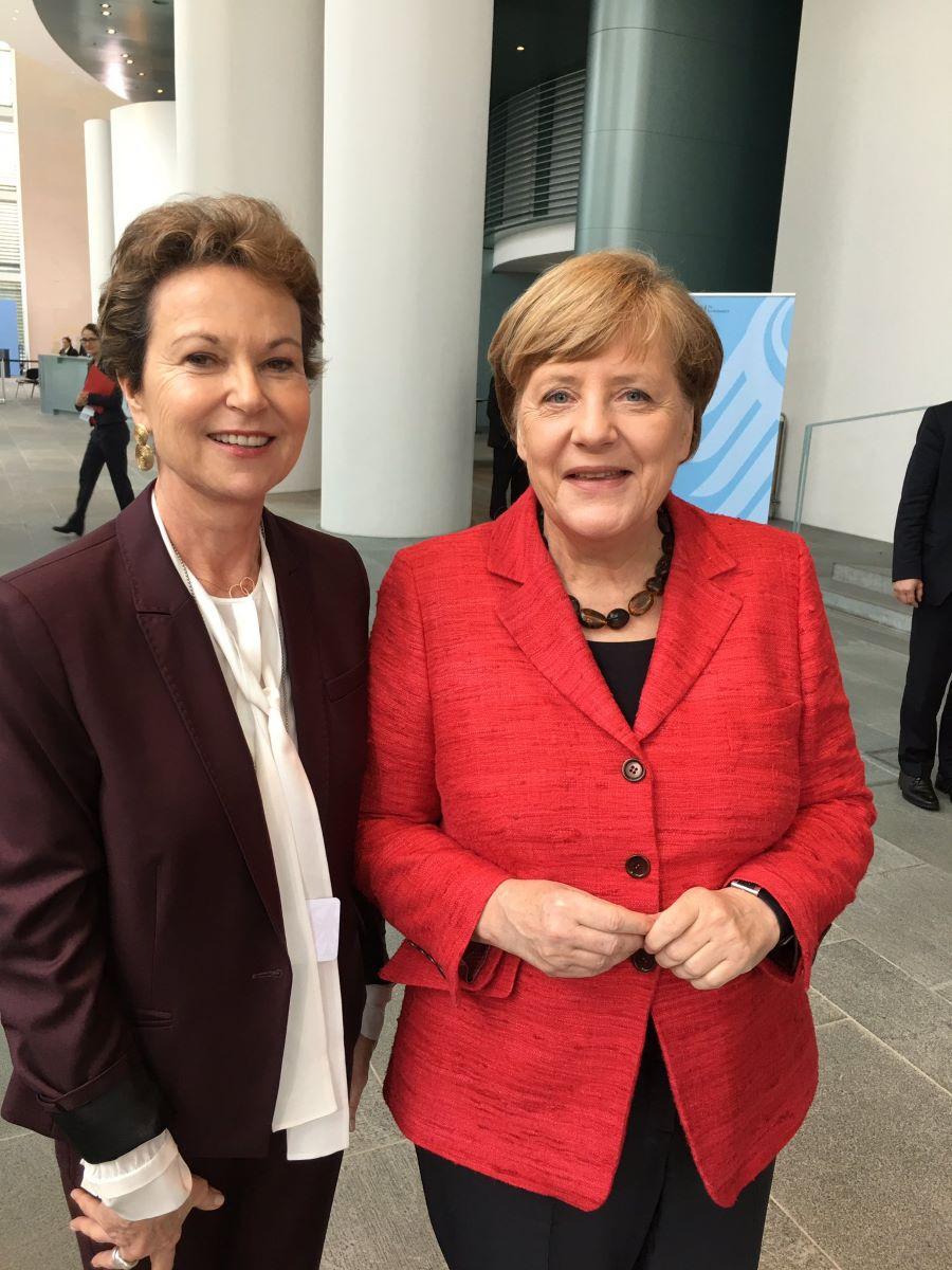 Angela Merkel Kati Marton könyv